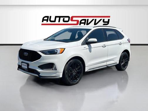 White Metallic 2024 Ford Edge ST Line
