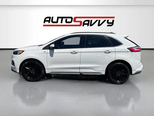 White Metallic 2024 Ford Edge ST Line