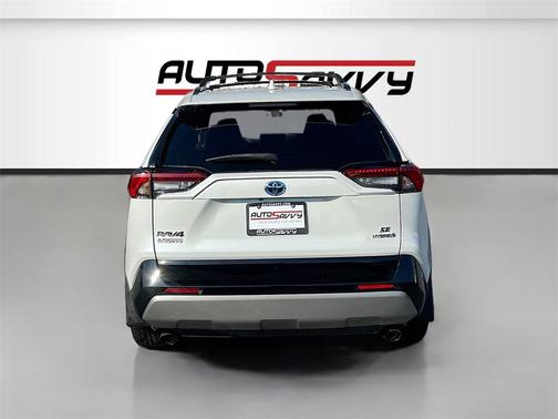 2023 Toyota RAV4 Hybrid SE