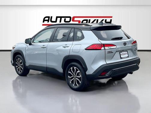 2025 Toyota Corolla Cross Hybrid SE