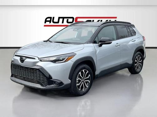 2025 Toyota Corolla Cross Hybrid SE