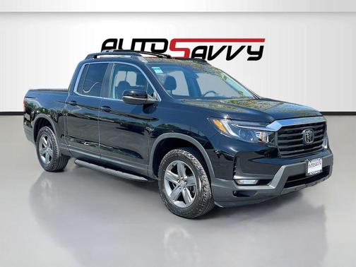 Black 2023 Honda Ridgeline RTL