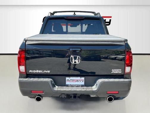 Black 2023 Honda Ridgeline RTL