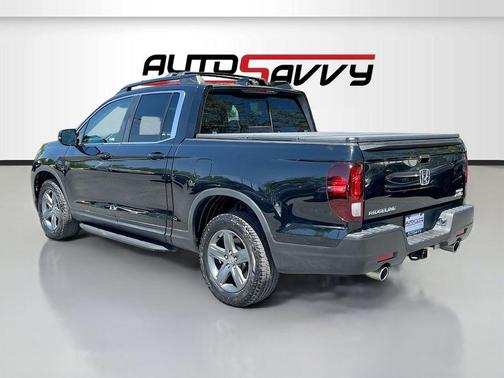 Black 2023 Honda Ridgeline RTL