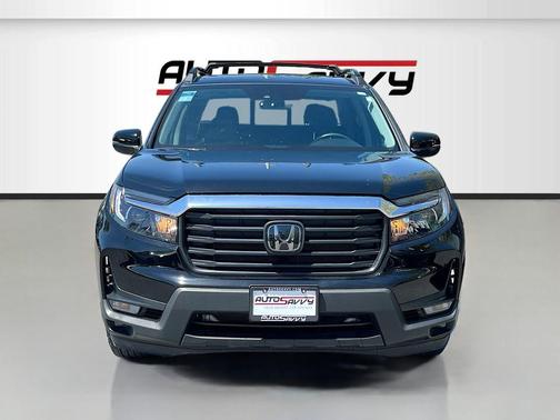 Black 2023 Honda Ridgeline RTL