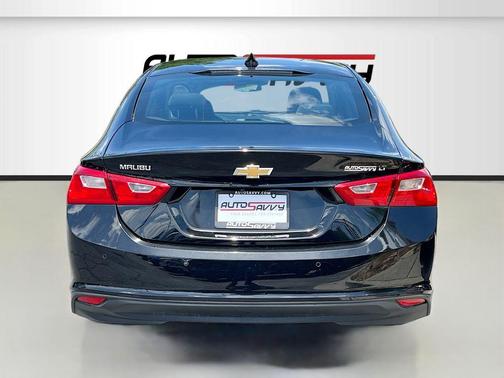 Mosaic Black Metallic 2025 Chevrolet Malibu LT