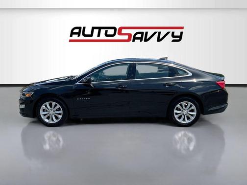 Mosaic Black Metallic 2025 Chevrolet Malibu LT