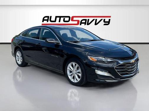 Mosaic Black Metallic 2025 Chevrolet Malibu LT