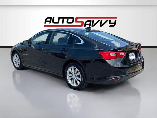 Mosaic Black Metallic 2025 Chevrolet Malibu LT