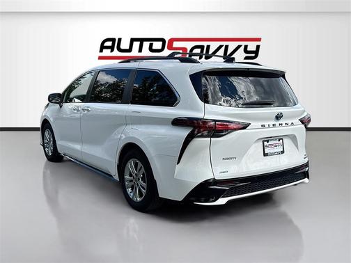 2023 Toyota Sienna XSE