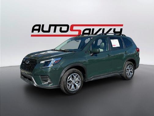 Cascade Green Silica 2024 Subaru Forester Premium
