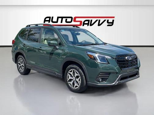 Cascade Green Silica 2024 Subaru Forester Premium