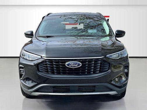 Agate Black Metallic 2024 Ford Escape Platinum