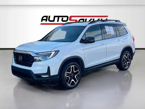 White 2023 Honda Passport Elite