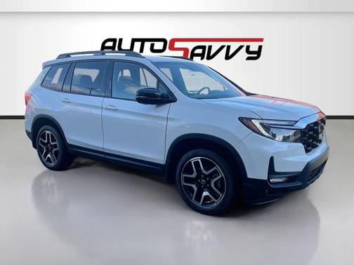 White 2023 Honda Passport Elite