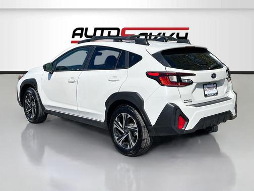 Crystal White Pearl 2024 Subaru Crosstrek Premium