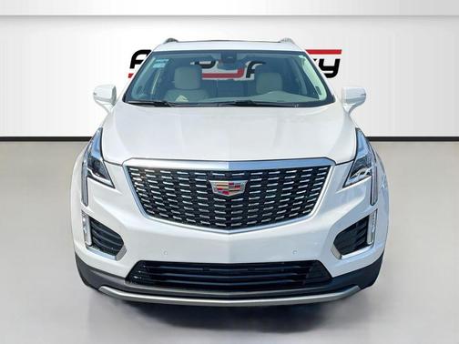 Crystal White Tri-Coat 2024 Cadillac XT5 Premium Luxury