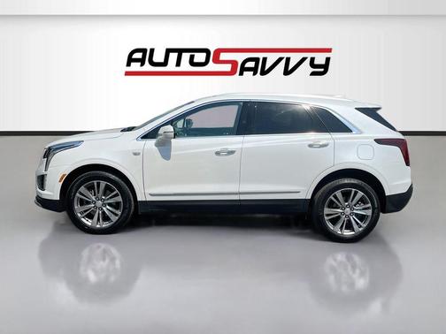 Crystal White Tri-Coat 2024 Cadillac XT5 Premium Luxury