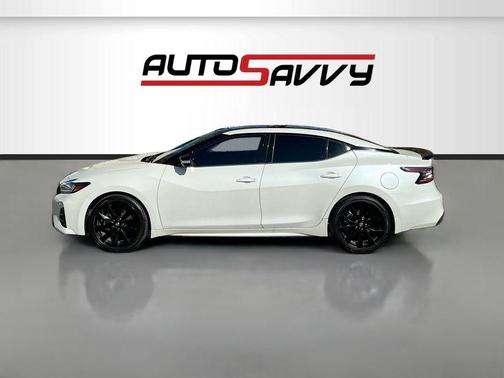 2023 Nissan Maxima SR