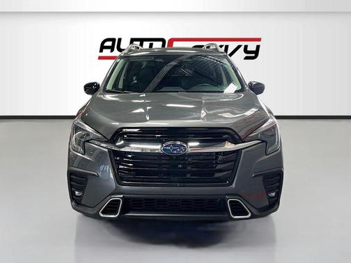 Magnetite Gray Metallic 2024 Subaru Ascent Touring