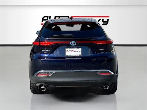 2024 Toyota Venza XLE