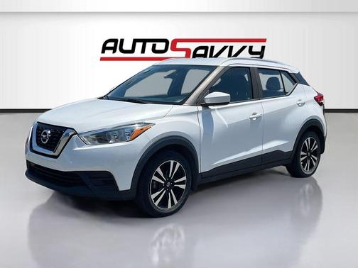 Aspen White 2019 Nissan Kicks SV
