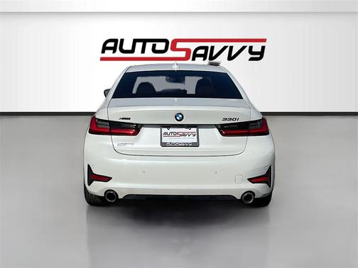 2021 BMW 330 i xDrive