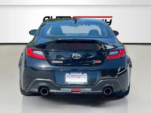 Raven Black 2023 Toyota GR86 Premium