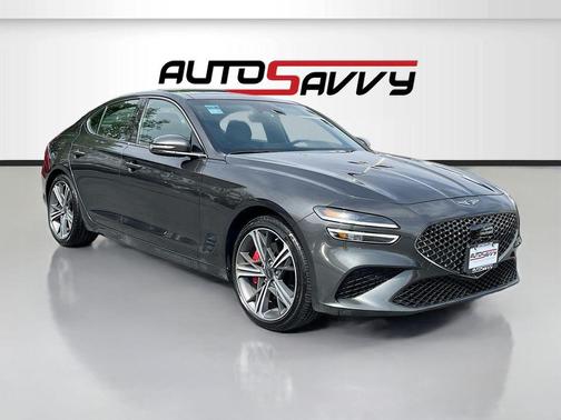 Makalu Gray 2024 Genesis G70 3.3T Sport Advanced