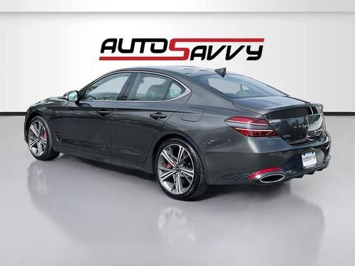 Makalu Gray 2024 Genesis G70 3.3T Sport Advanced