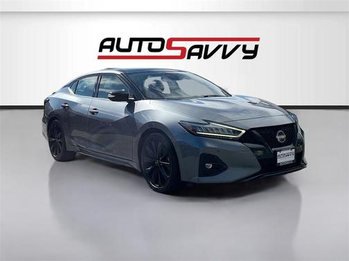 2023 Nissan Maxima SR