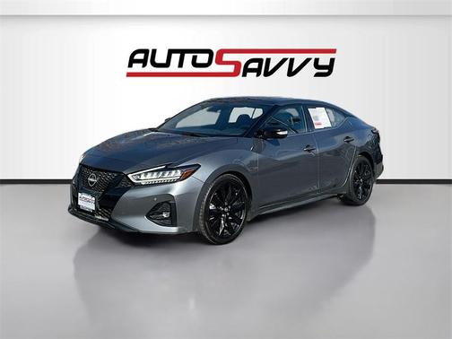 2023 Nissan Maxima SR