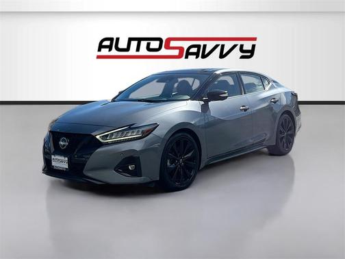 2023 Nissan Maxima SR