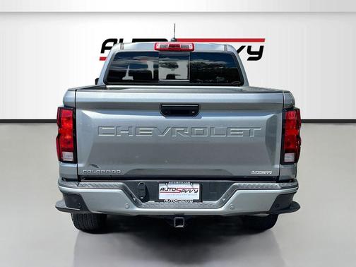Sterling Gray Metallic 2025 Chevrolet Colorado LT