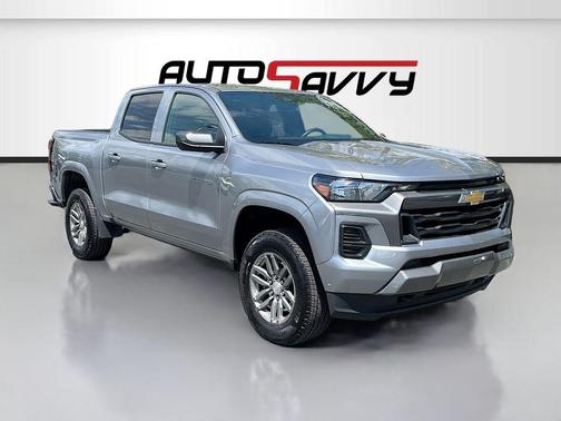 Sterling Gray Metallic 2025 Chevrolet Colorado LT