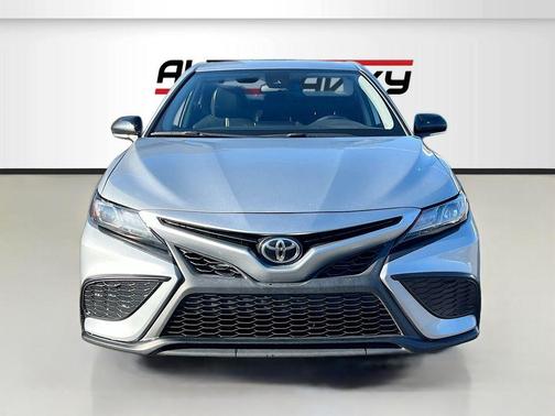 Celestial Silver Metallic 2022 Toyota Camry SE Nightshade