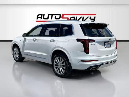 Crystal White Tri-Coat 2024 Cadillac XT6 Premium Luxury AWD