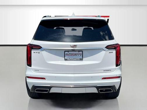 Crystal White Tri-Coat 2024 Cadillac XT6 Premium Luxury AWD