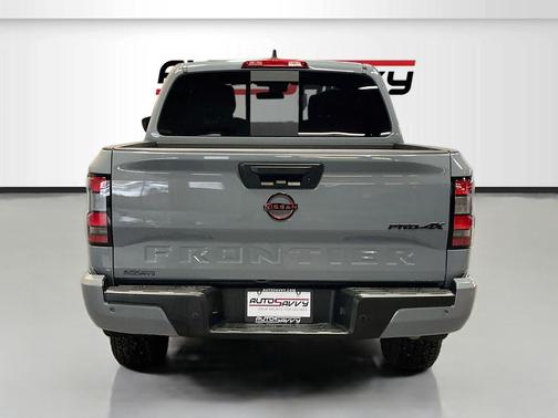 Boulder Gray Metallic 2024 Nissan Frontier PRO-4X