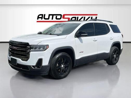 2023 GMC Acadia AT4