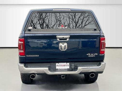 Patriot Blue Pearlcoat 2022 RAM 1500 Laramie