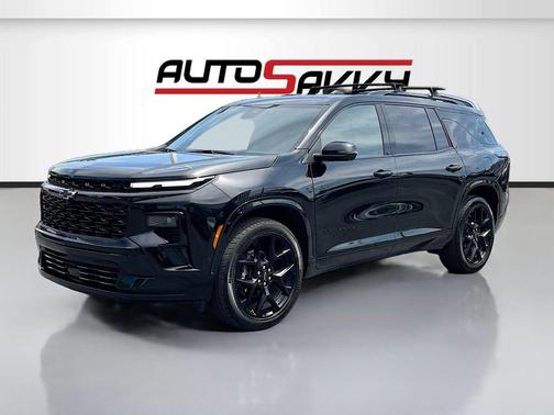 Mosaic Black Metallic 2025 Chevrolet Traverse RS
