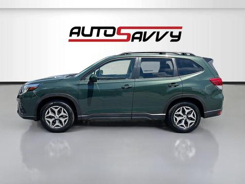 Cascade Green Silica 2024 Subaru Forester Premium