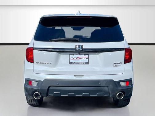 White 2025 Honda Passport EX-L