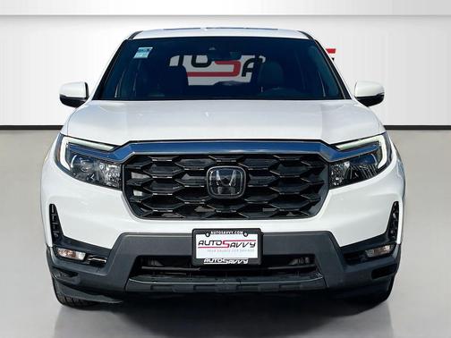 White 2025 Honda Passport EX-L