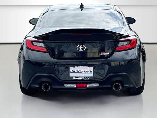 2025 Toyota GR86 Premium