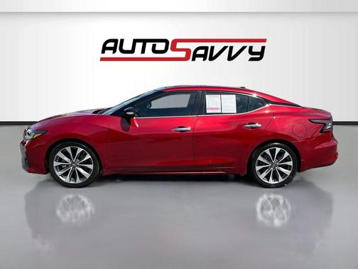 Scarlet Ember 2023 Nissan Maxima Platinum