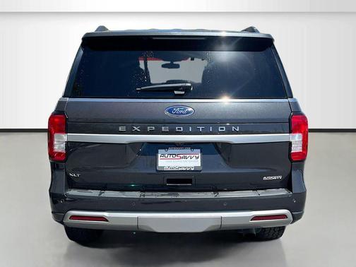 Dark Matter Metallic 2022 Ford Expedition XLT