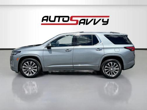 Sterling Gray Metallic 2023 Chevrolet Traverse Premier
