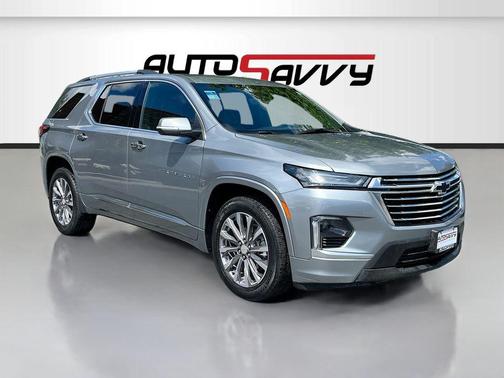 Sterling Gray Metallic 2023 Chevrolet Traverse Premier
